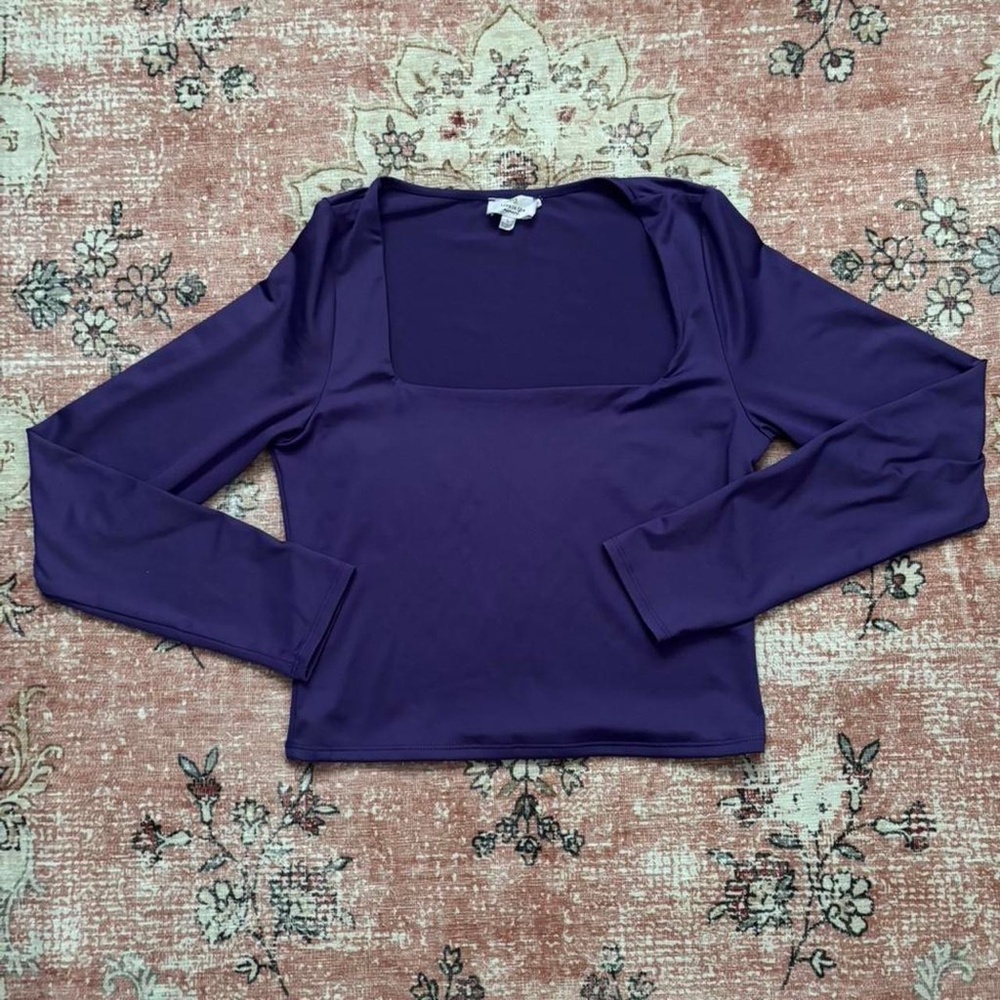 Live in the Moment Top